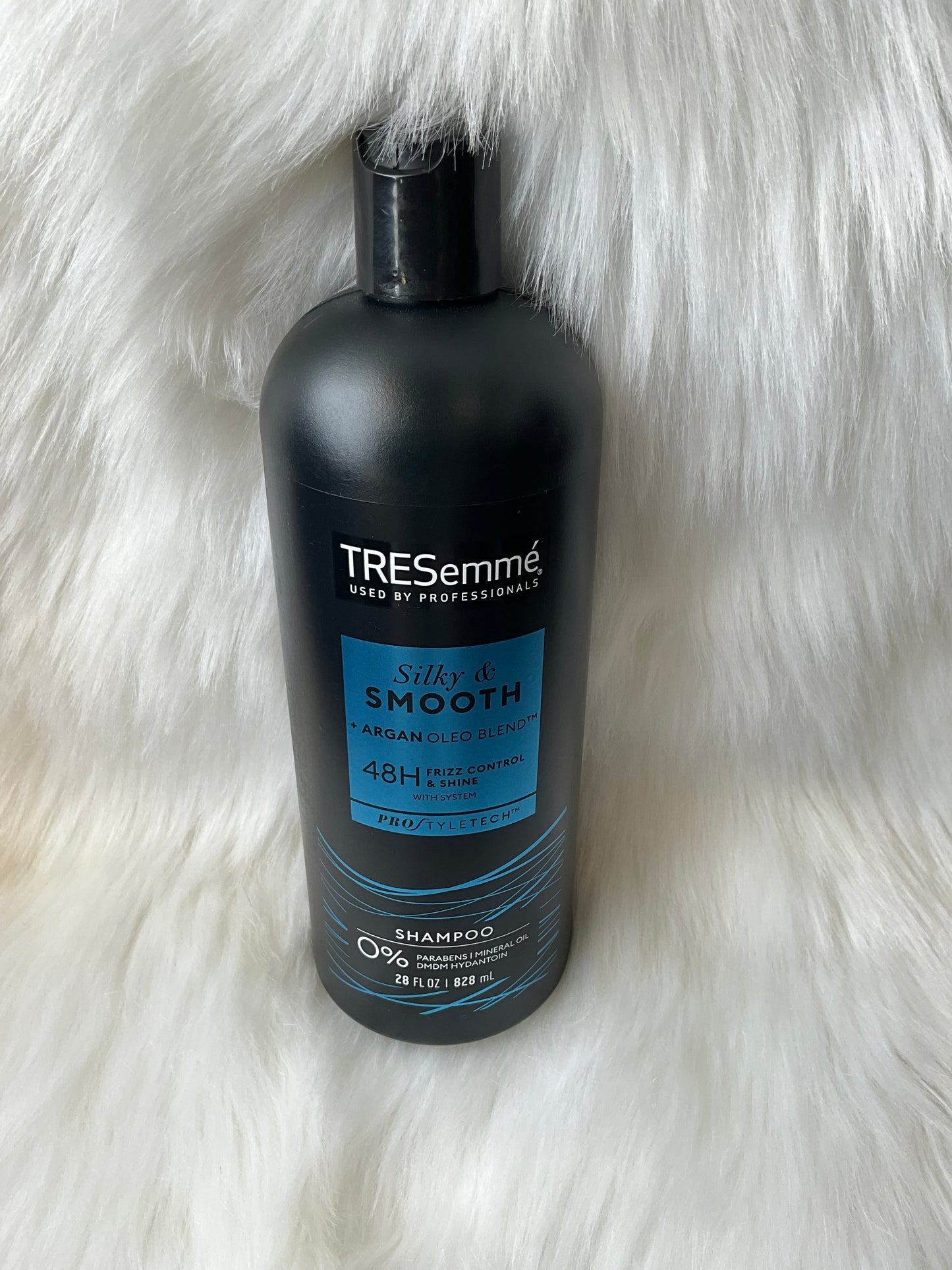 TreSemmé Shampoo/Conditioner, 828ml