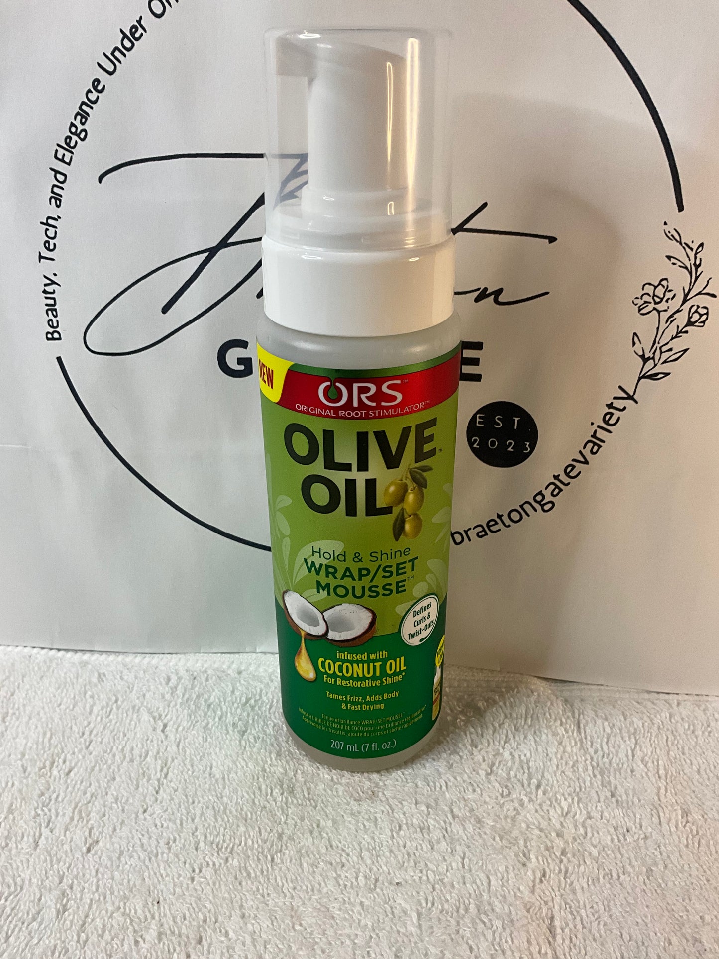 ORS Olive Oil Hold & Shine Wrap/Set Mousse, 207ml